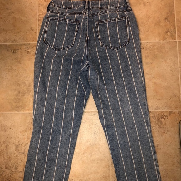 PacSun Mom Jeans - Picture 3 of 5